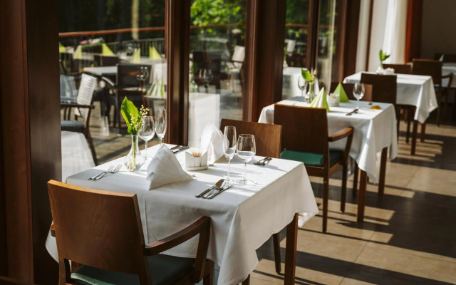 Beltine Forest Hotel