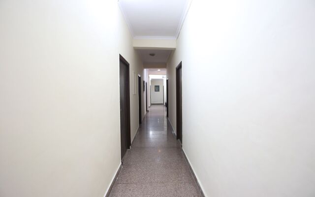 OYO 15929 Comfort Residency