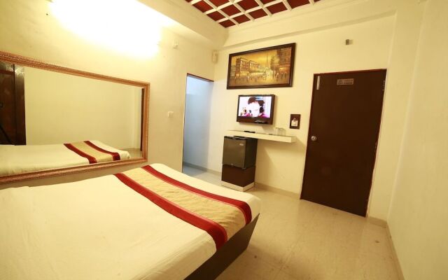 Hotel Abu Grand