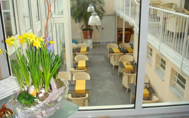 Lindemann Hotel