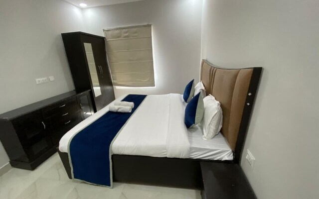 GoBravo 12 - Vansh 4Bhk Farm w/t Pool Sec135 Noida