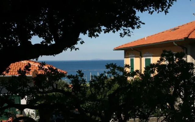 Castiglioncello – Detached House