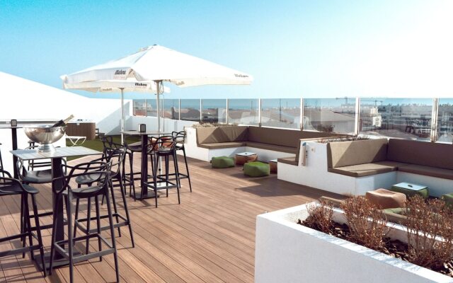 DAOS Suites Terrace Marbella