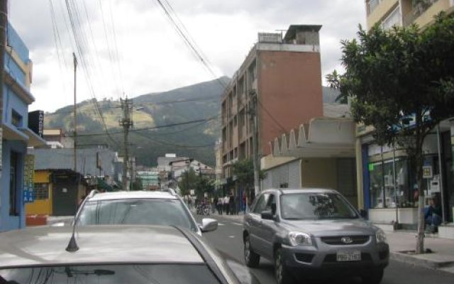 Hostal Oasis Quito 2