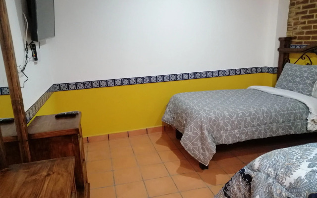 Hotel y Suites Axolotl
