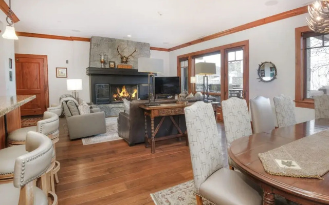 Hummingbird Lodge