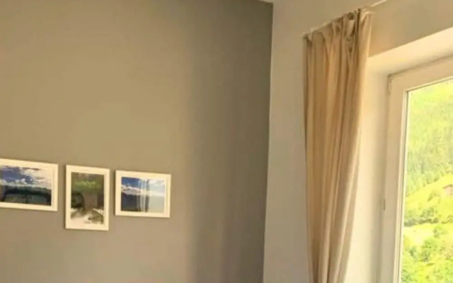 Mountain-view Apartment in Salzburg