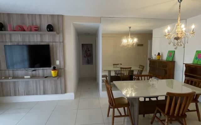 1101 Ap Vista mar atrás da passarela