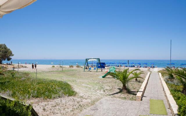 Marinos Beach Hotel