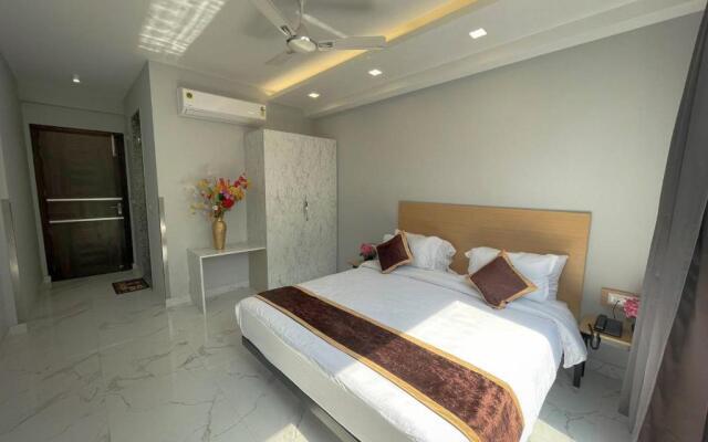 The Empire - Signature tower, Gurgaon