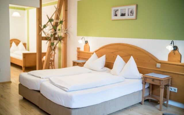 Gasthaus & Naturparkhotel Linde