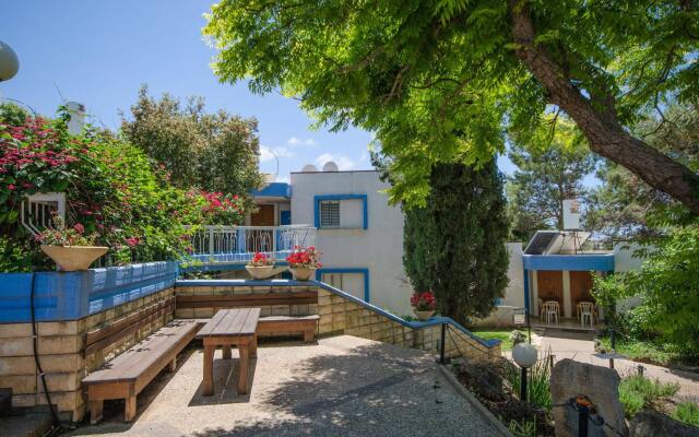 Kibbutz Gesher Haziv Travel Hotel
