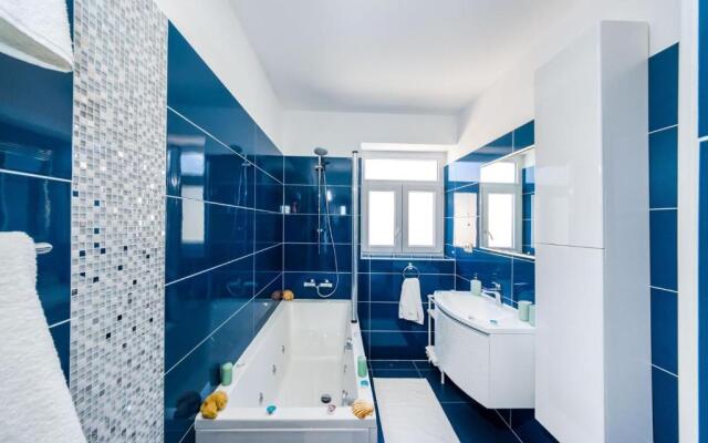 Ema 2Br Apt. In Old Town Centre