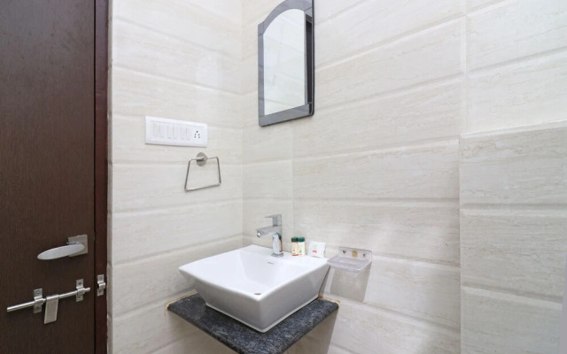 Shree Ram Palace By OYO Rooms