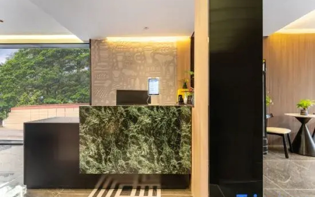 Sea Kuangye Haiyue Hotel (Anning Wuyue Plaza)