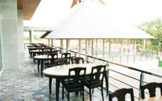 Silverwoods Hotel (SHA Extra plus)