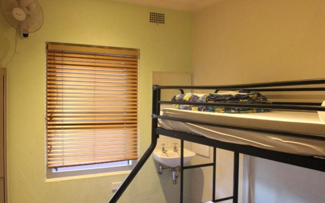 Central Backpackers - Hostel