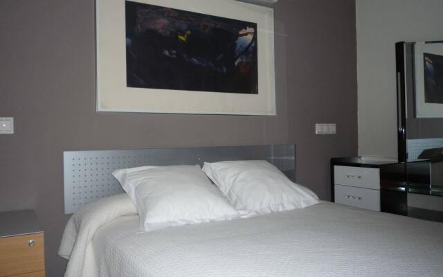 Apartamentos Leon