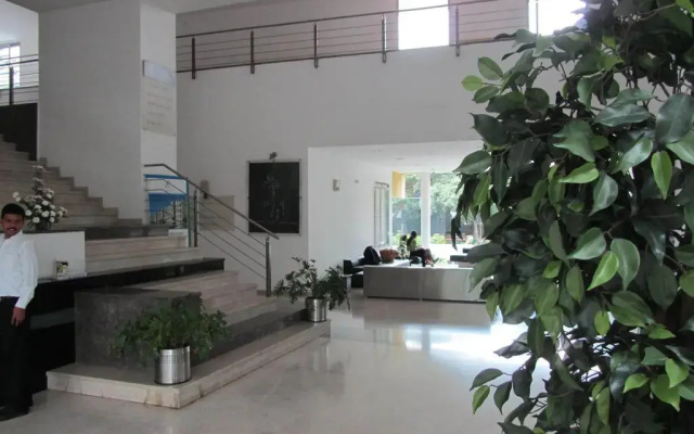 Zip by Spree Hotel at Woodrose Club