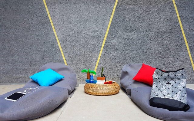 The Social House - Coliving & Hostel