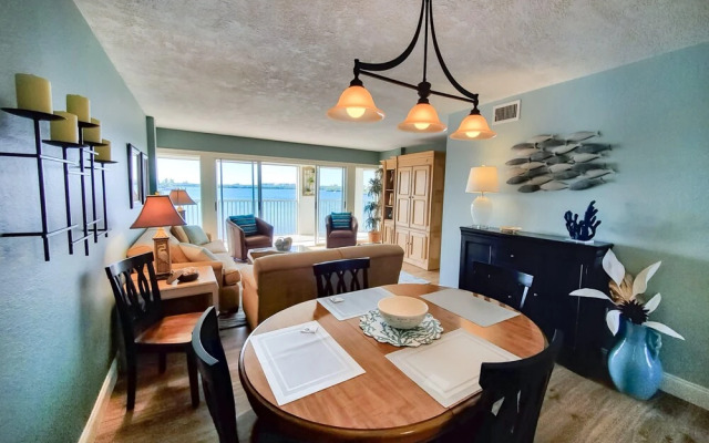 Alan's Hickory Bay West Condo
