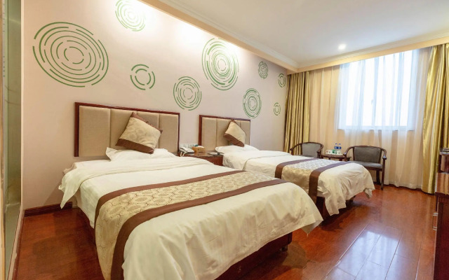 GreenTree Inn ZhenJiang Jurong New Bus Station Express Hotel
