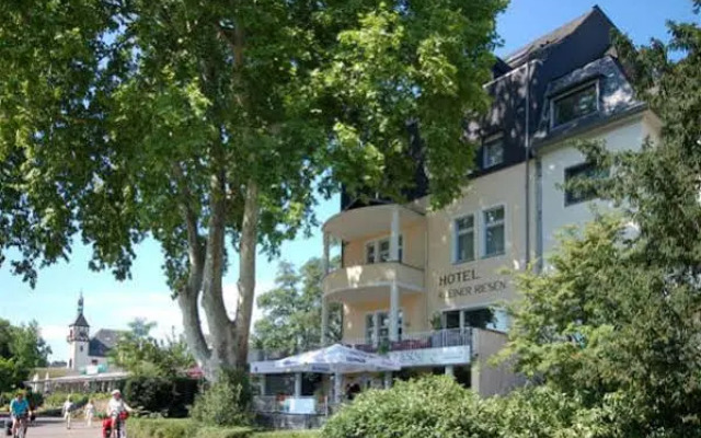 Kleiner Riesen Hotel