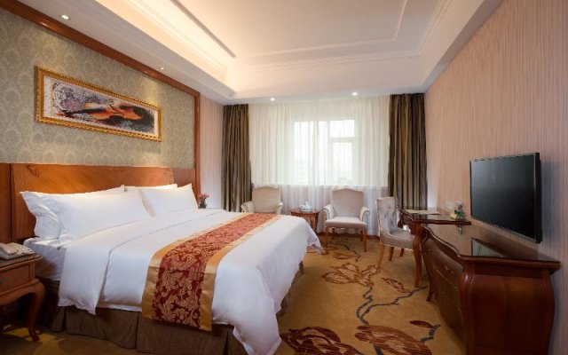 Vienna Hotel Changlong Park