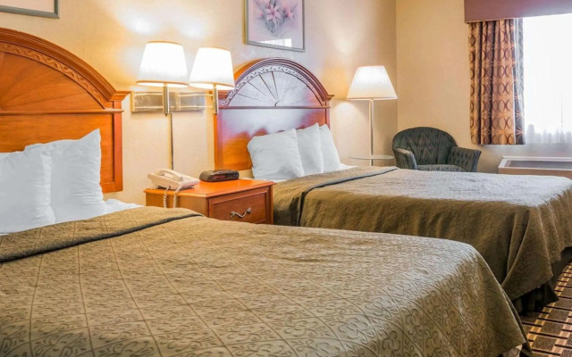Quality Inn Grand Rapids North