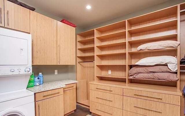 Urban Living By Signature Vacation Rentals