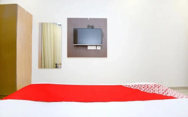 Hotel Lazeeno Classic by OYO