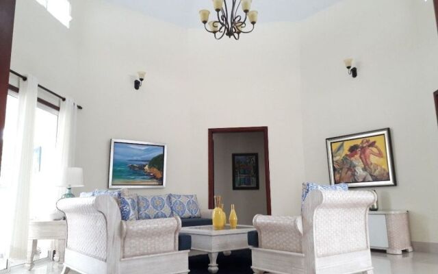 Villas HL Cabrera