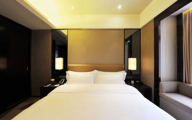 Royal Suites & Tower