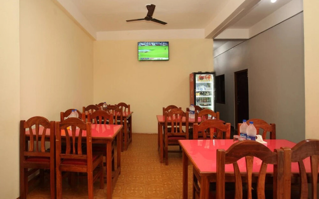 SPOT ON 503 Lisno Restaurant And Lodge