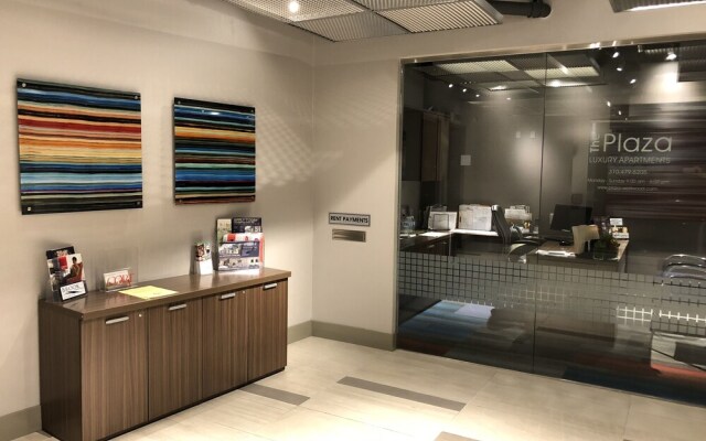 Prime Location Westwood Apartment 409w