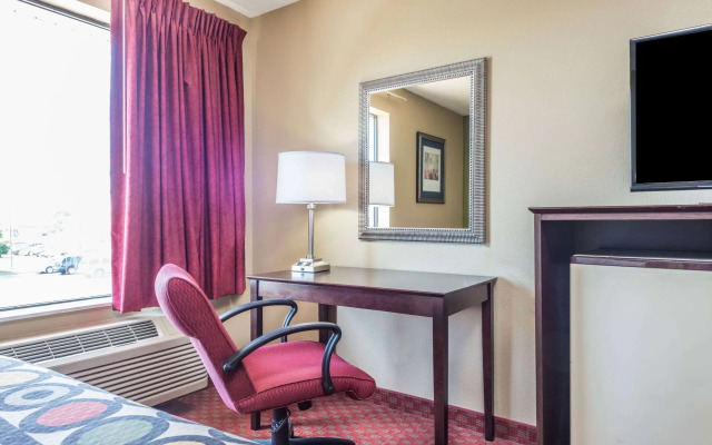 Super 8 by Wyndham Troy IL/St. Louis Area