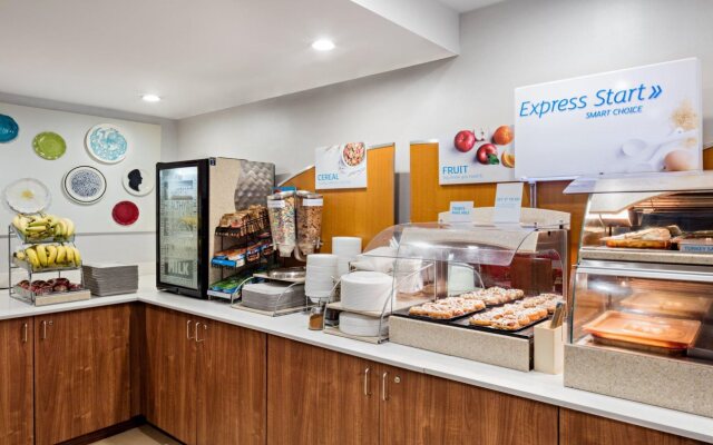 Holiday Inn Express Brooklyn