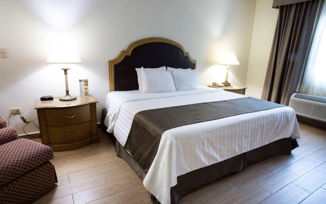 Best Western Plus Monterrey Colon