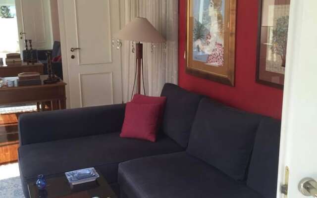 Wondeful Apartment at Lycabettus With Private Pool and Great Views of Athens