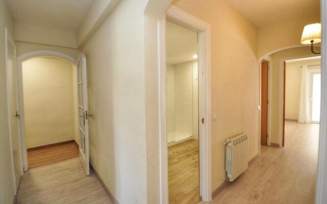 Big Apartment Caprabo