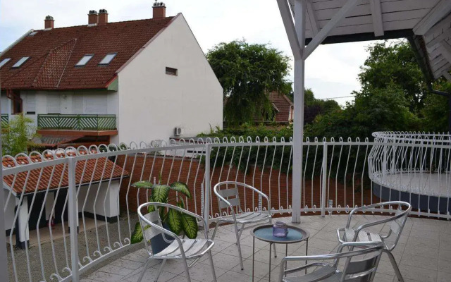 FŐNIX Design Rooms