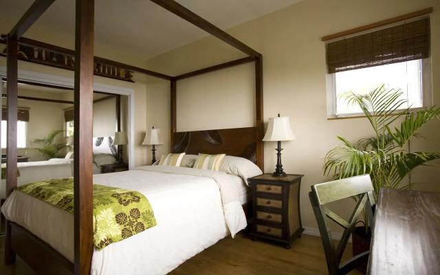 Ka'awaloa Plantation Bed & Breakfast