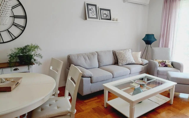 Sweet Apartment