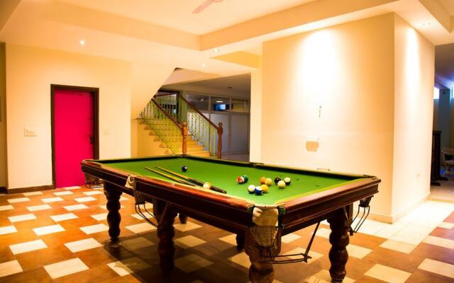 OYO 8704 Hotel Good Care