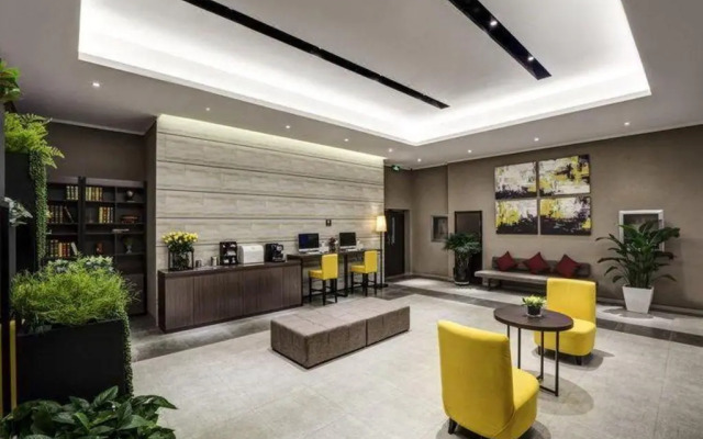 Homeinn Plus Hotel (Shenyang Sanhao Street Shengjing Hospital)