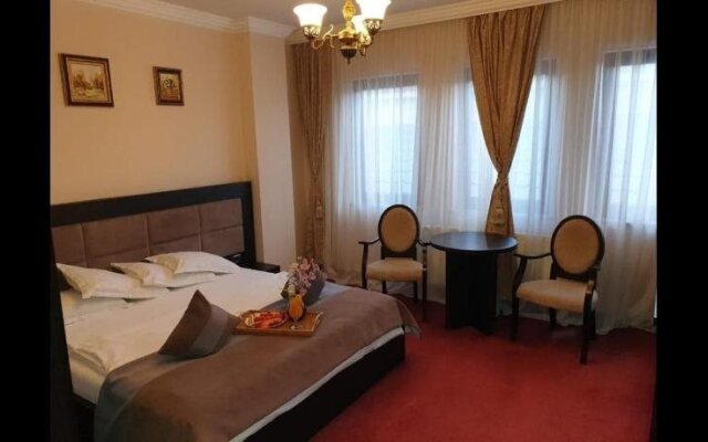 Hotel Yarus