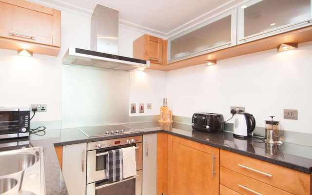 Horizon Canary Wharf Apartment