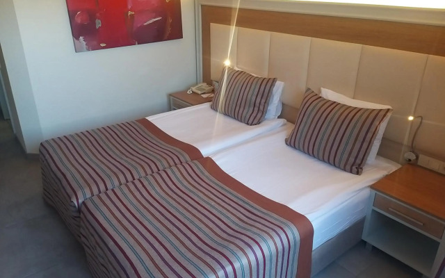 AQI Pegasos Resort