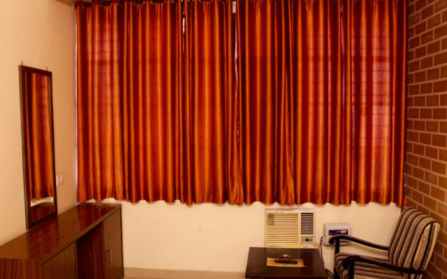 Hotel Himalaya Haridwar @ Har Ki Pauri Road