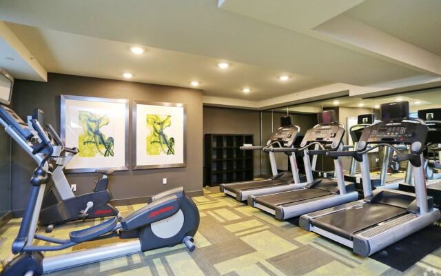 Belltown Pike Place Suites by Luxe Hubs